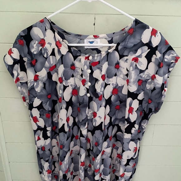 Grey floral blouse - Picture 6 of 6